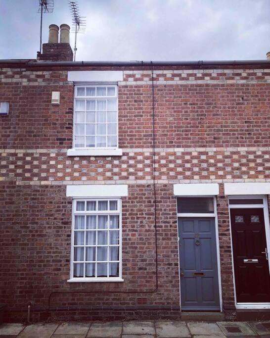 Chester/Hoole Contemporary Home. Sleeps 6 +Netflix מראה חיצוני תמונה